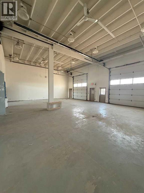 6782 50 Avenue Property Photo 3