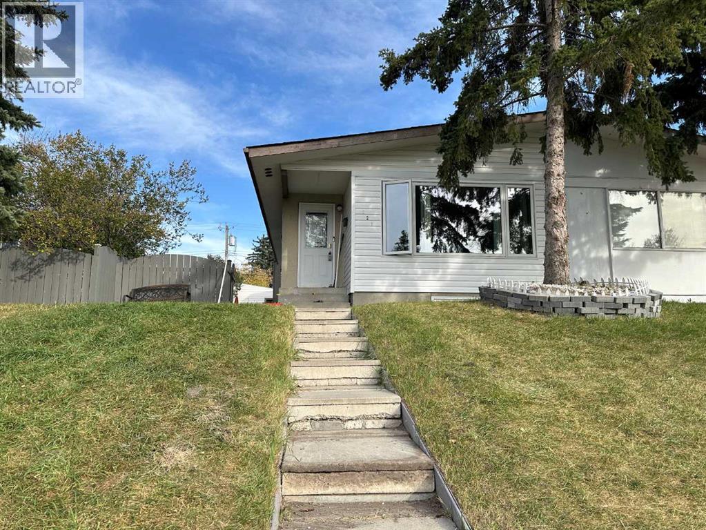 121 Huntford Close NE Property Photo 1