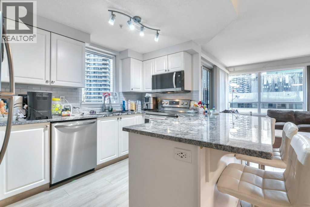683 10 Street Southwest Property Photo 1