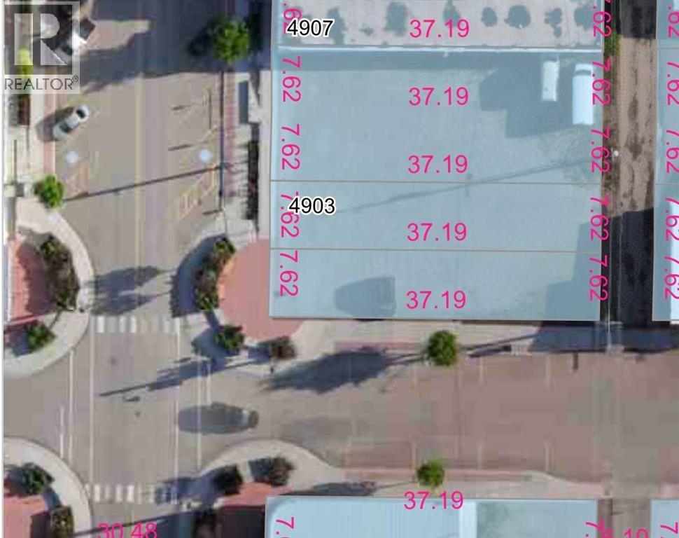 4903 50 Street Property Photo 1