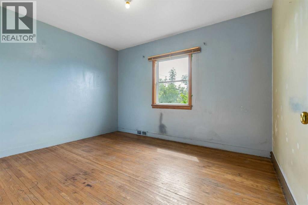 1228 Bantry Street Ne Property Photo 6