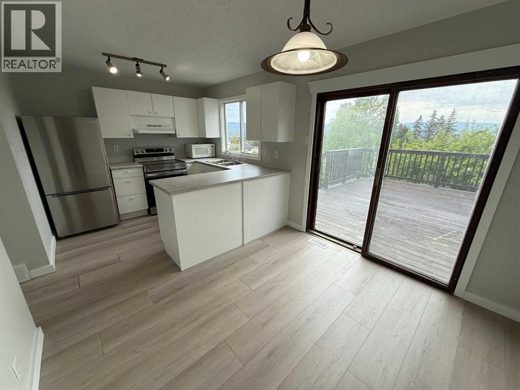 150 Sutherland Avenue Property Photo 5