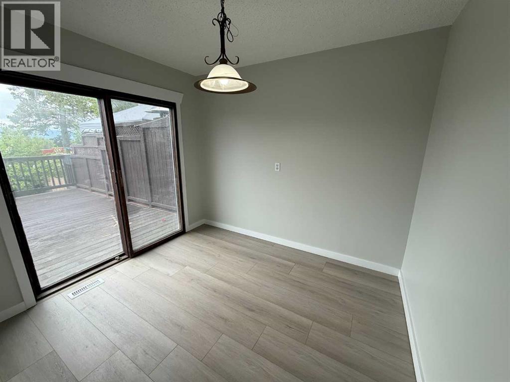 150 Sutherland Avenue Property Photo 6