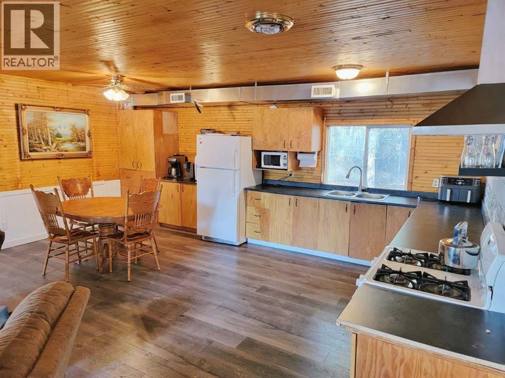 3252 Lake View Drive Property Photo 4