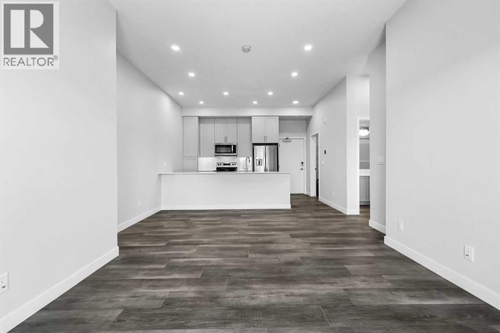 255 Les Jardins Park Southeast Property Photo 6