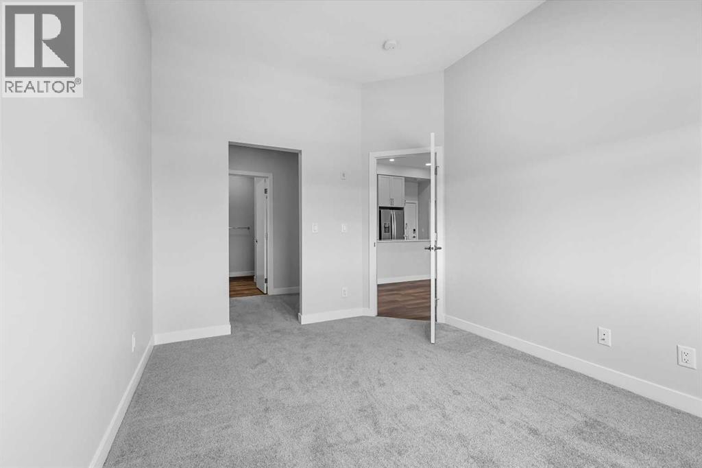 255 Les Jardins Park Southeast Property Photo 8