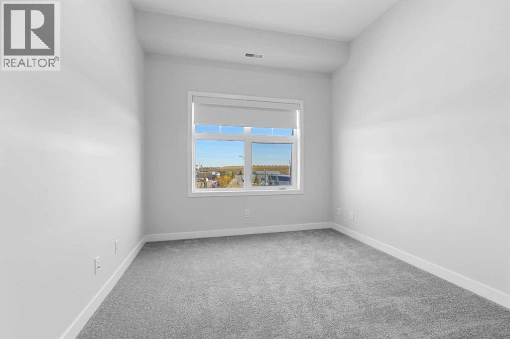 255 Les Jardins Park Southeast Property Photo 9