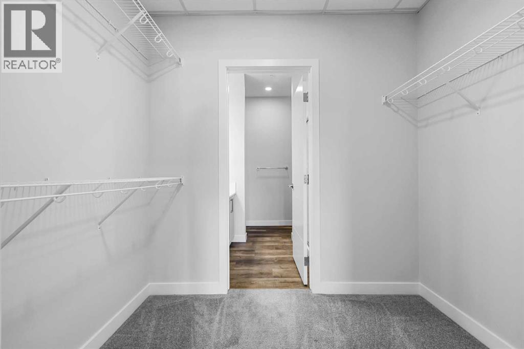 255 Les Jardins Park Southeast Property Photo 10
