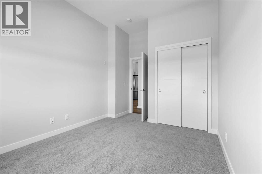 255 Les Jardins Park Southeast Property Photo 12
