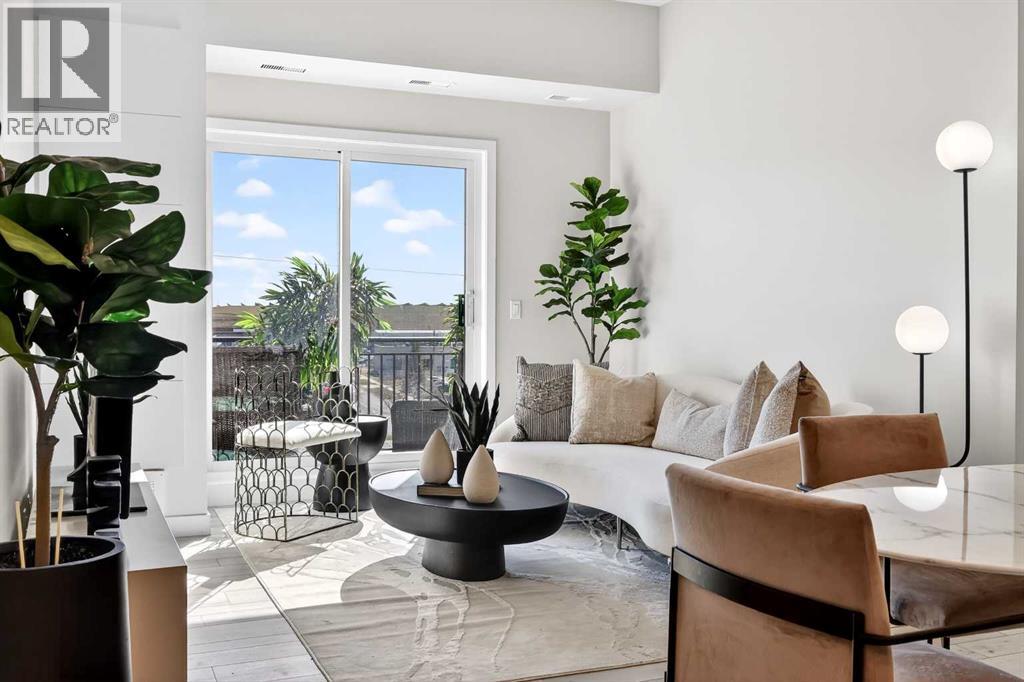 255 Les Jardins Park Southeast Property Photo 1