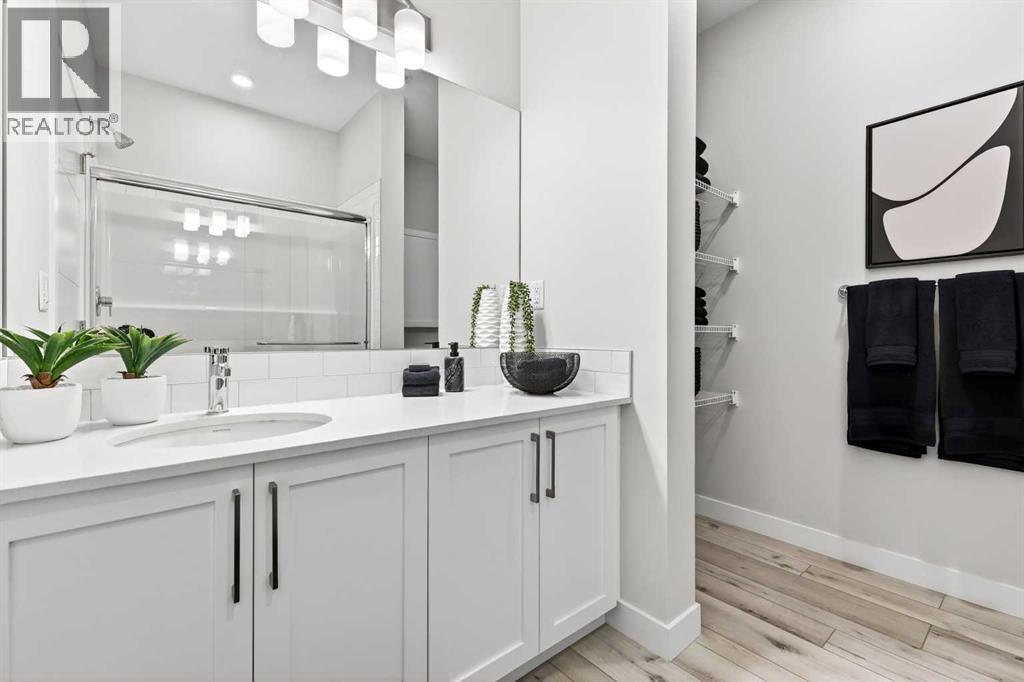 255 Les Jardins Park Southeast Property Photo 11