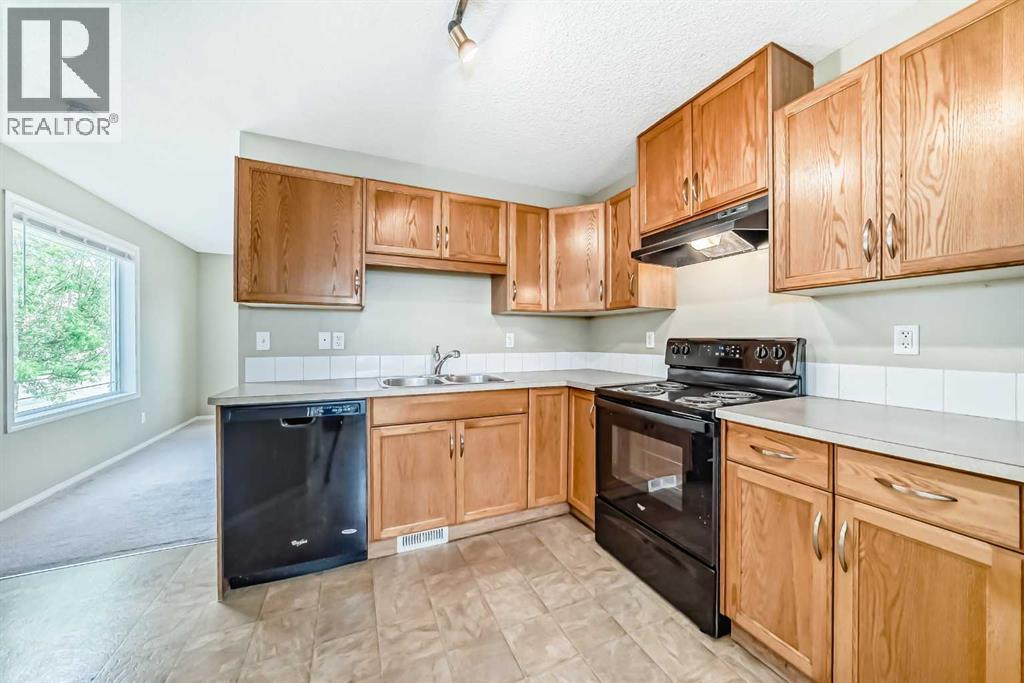 501 Saddlecrest Boulevard Ne Property Photo 7