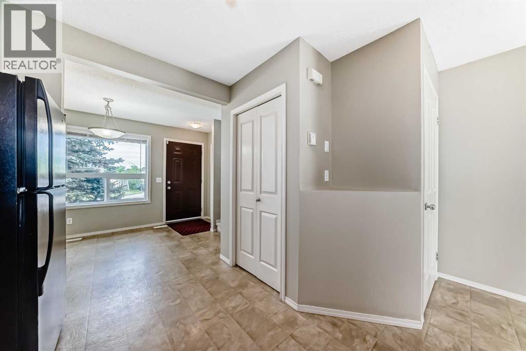 501 Saddlecrest Boulevard Ne Property Photo 8