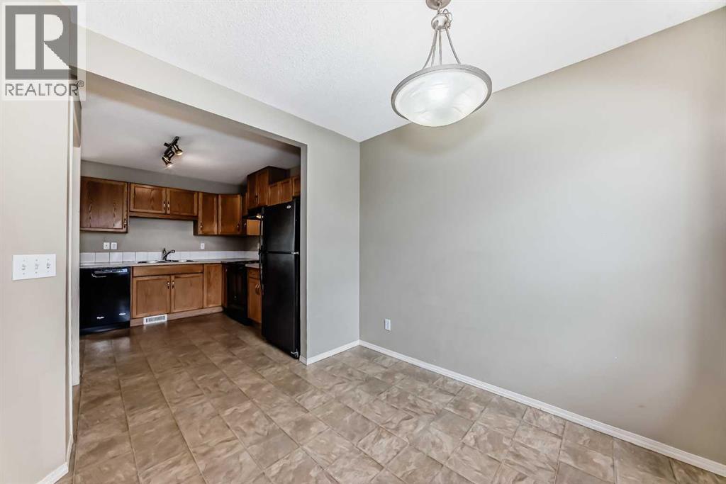 501 Saddlecrest Boulevard Ne Property Photo 11
