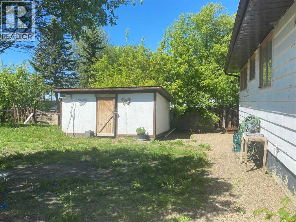 4910 51 Street Property Photo 15