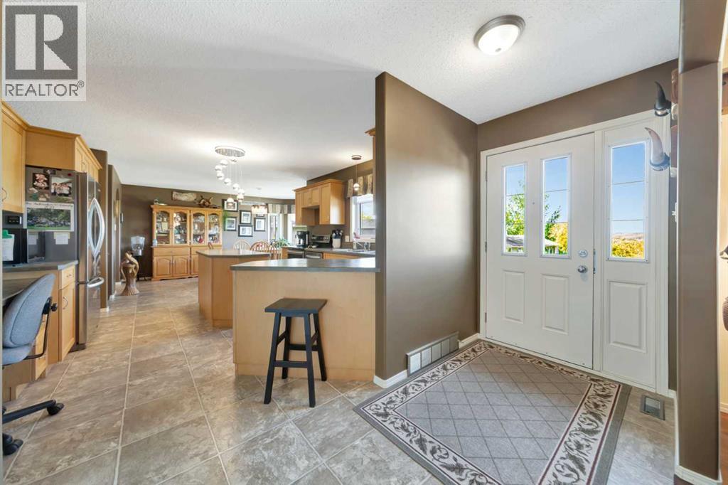 317 6 Avenue Property Photo 3