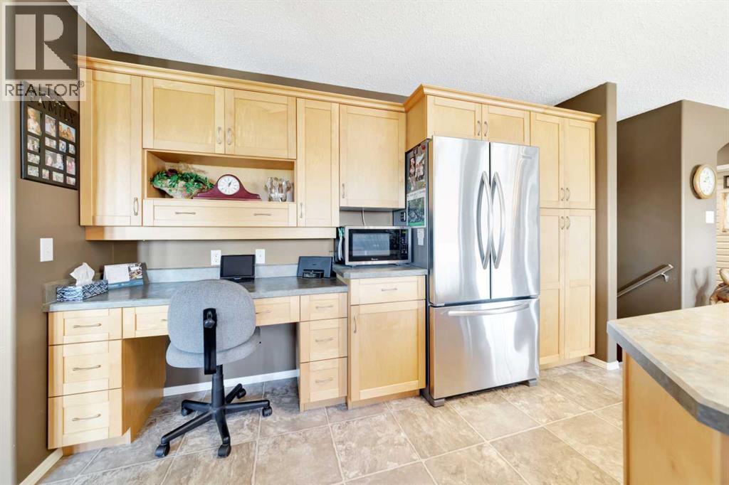 317 6 Avenue Property Photo 5