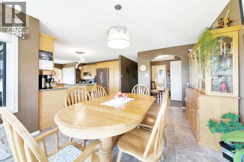 317 6 Avenue Property Photo 10