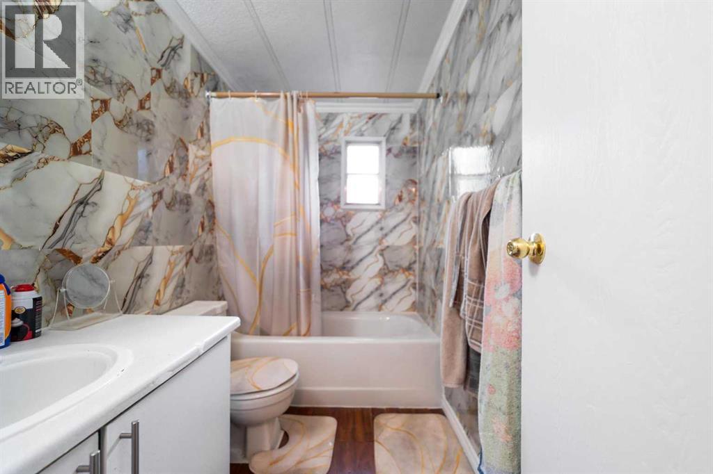 4911 54 Avenue Property Photo 13