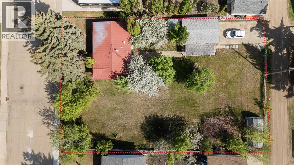 4911 54 Avenue Property Photo 23