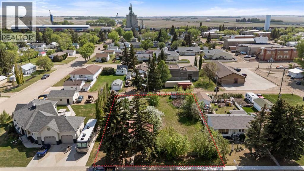4911 54 Avenue Property Photo 25