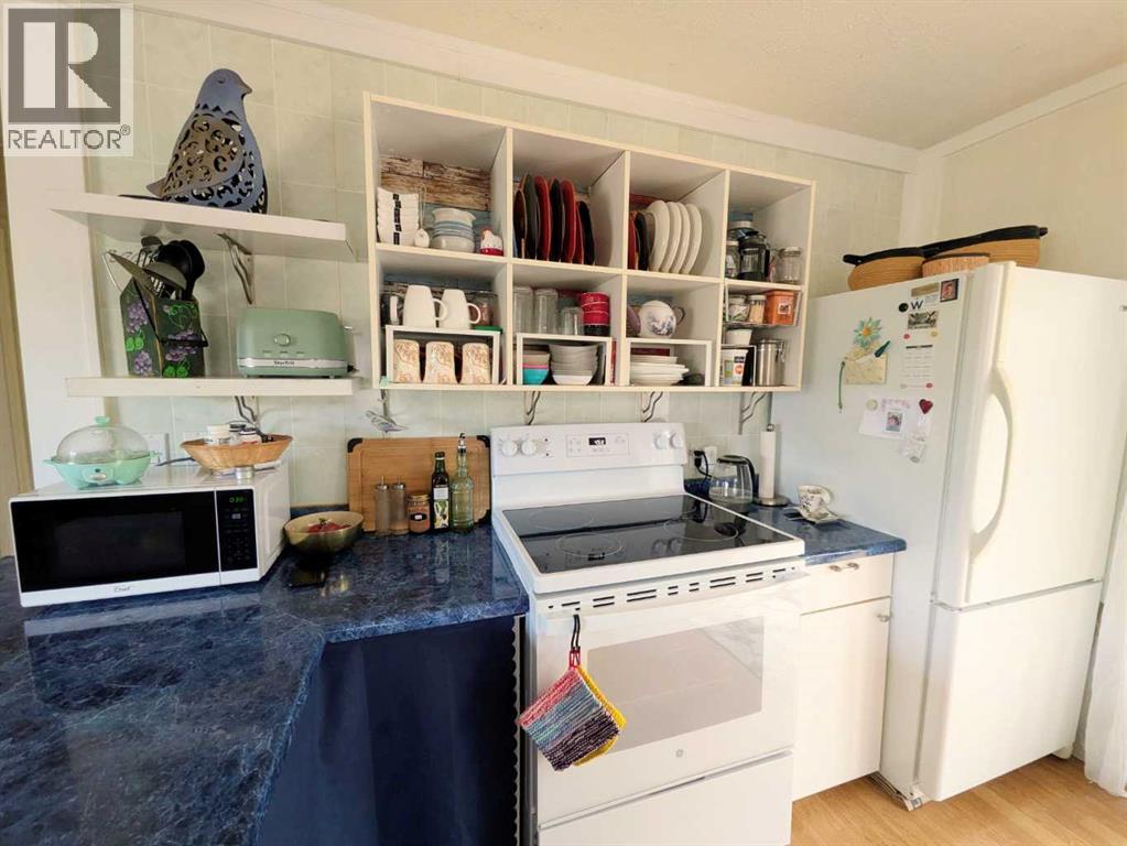 4814 52 Street Property Photo 15