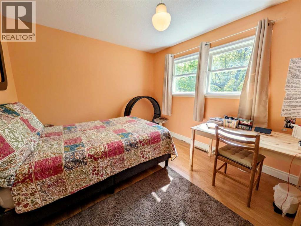 4814 52 Street Property Photo 20
