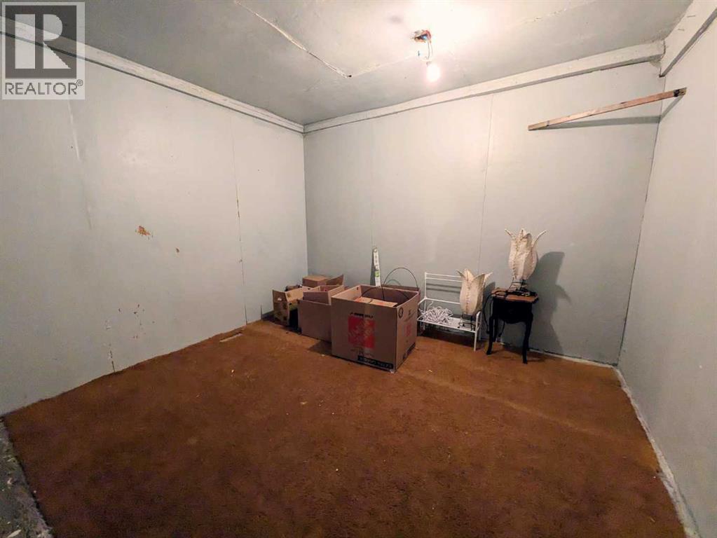 4814 52 Street Property Photo 29