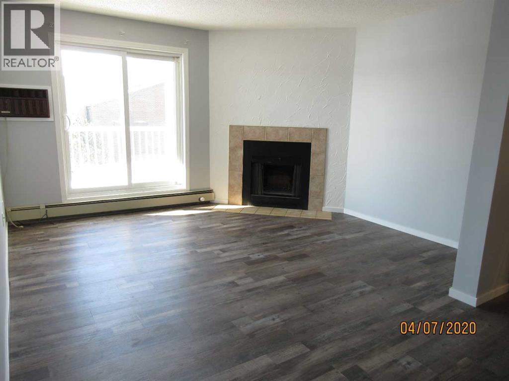 3007 57a Avenue Property Photo 5