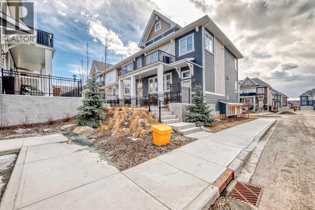 410 Cranbrook Walk Se Property Photo 1