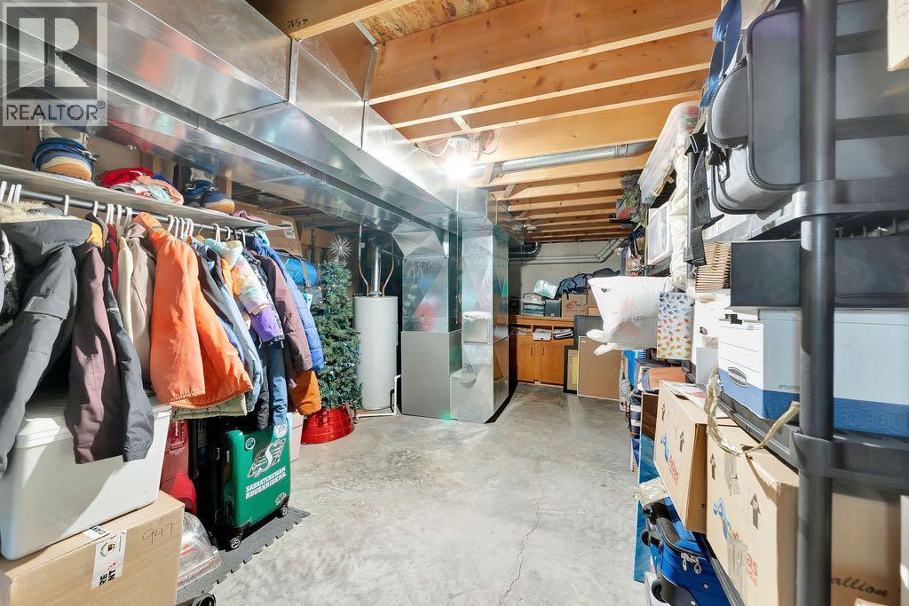 506 2nd Street E Property Photo 33