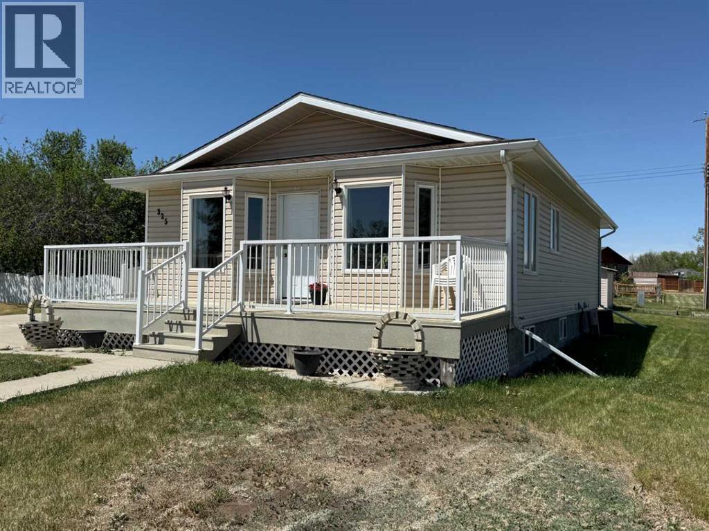 325 2 Avenue N Property Photo 1