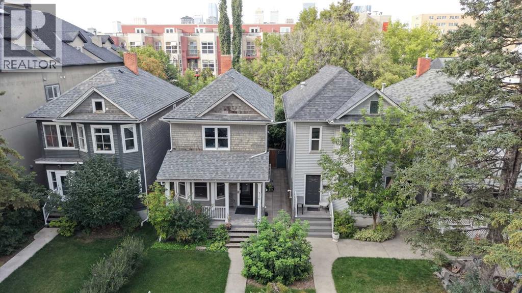 308 25 Avenue Sw Property Photo 2