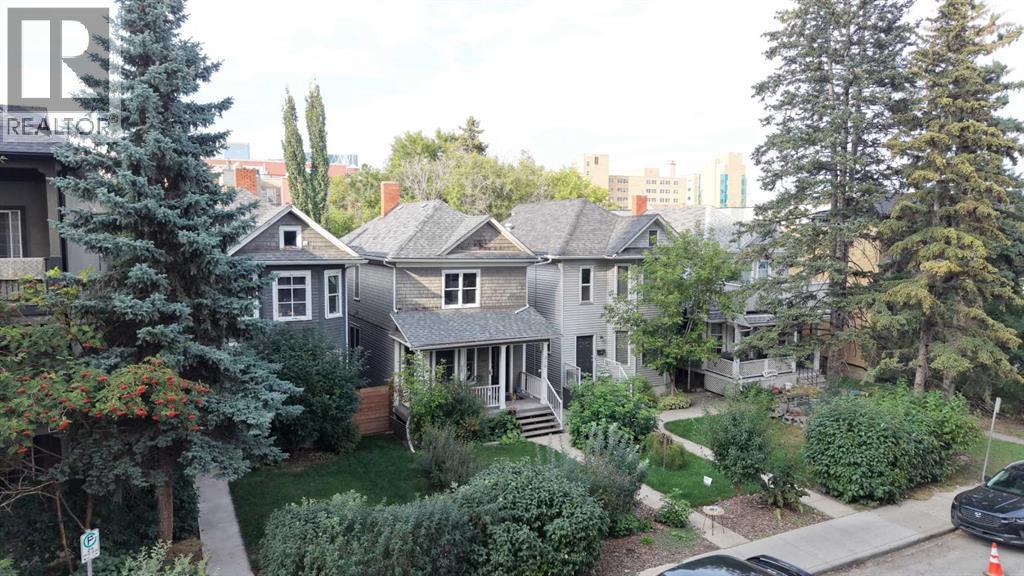 308 25 Avenue Sw Property Photo 3