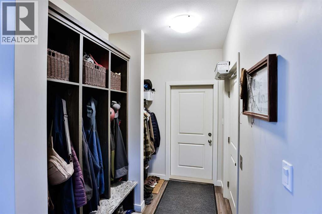 865 Atlantic Cove W Property Photo 4
