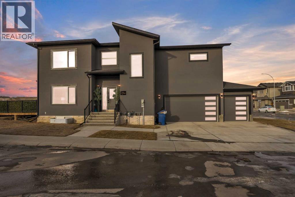 97 Baysprings Gardens SW Property Photo 1