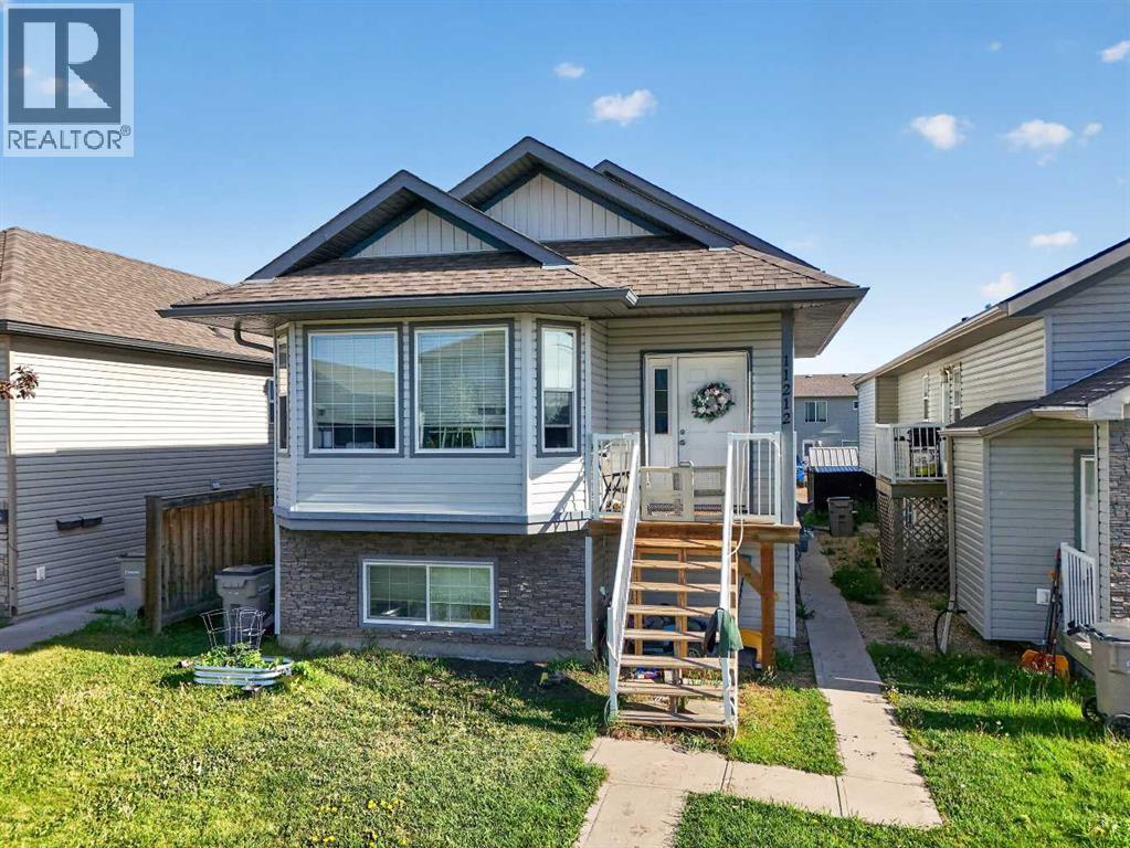11212 75a Avenue Property Photo 1