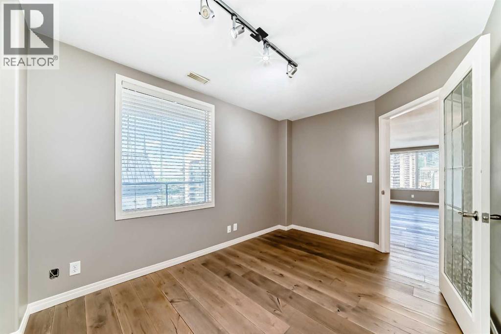 683 10 Street Southwest Property Photo 25