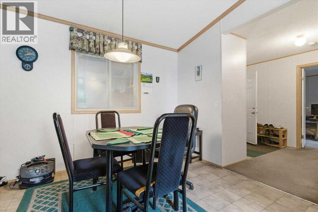 0 722 Property Photo 8