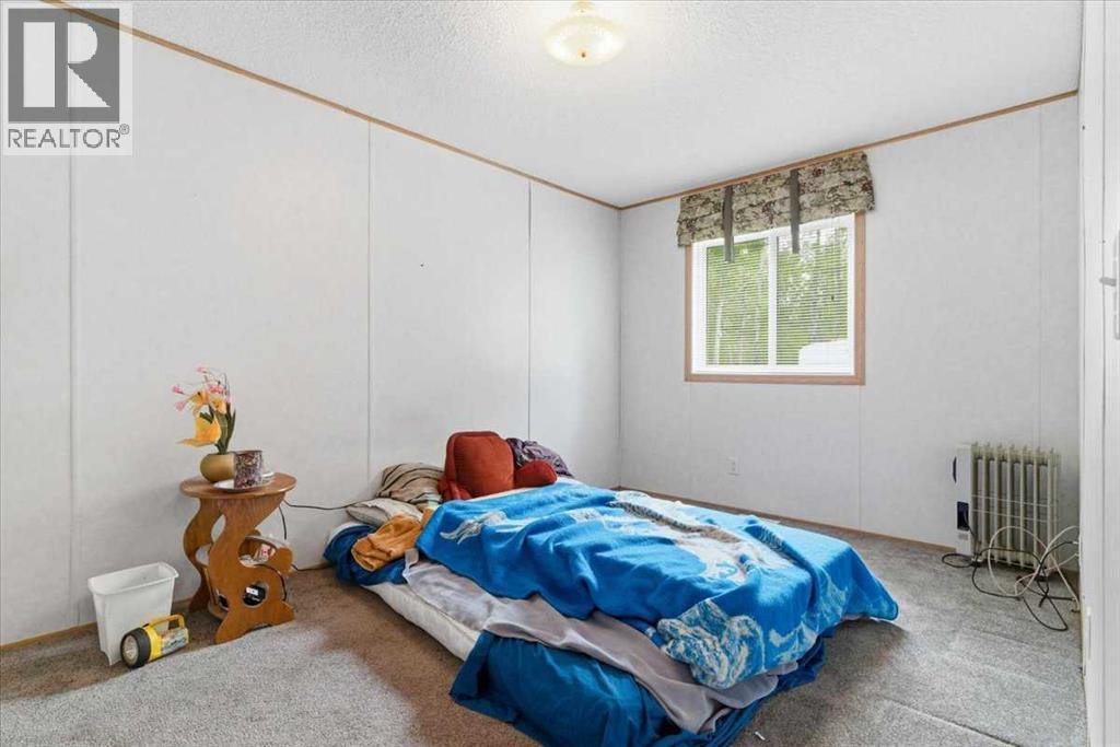 0 722 Property Photo 12