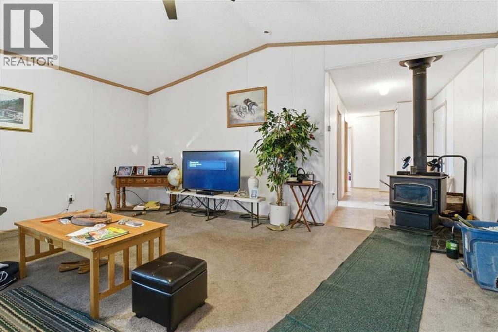 0 722 Property Photo 16