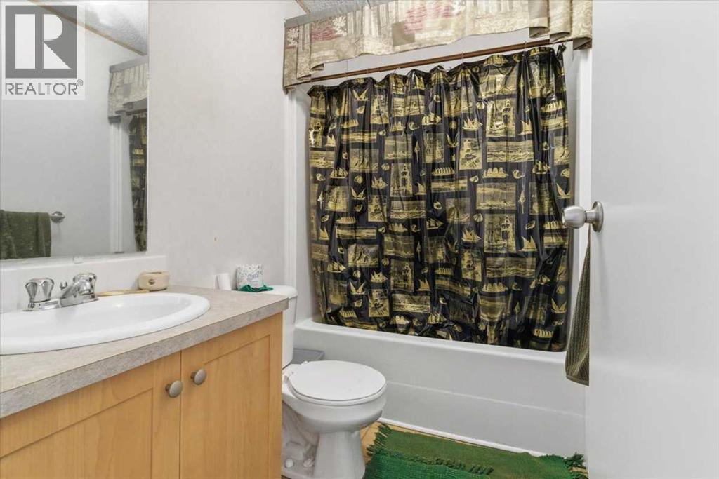 0 722 Property Photo 18