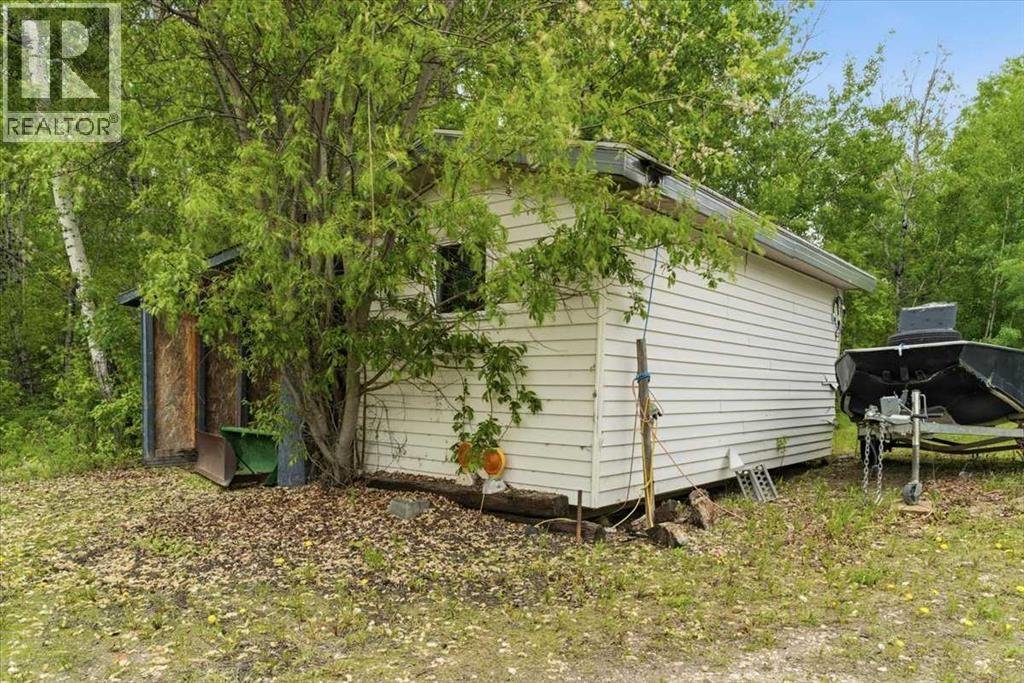 0 722 Property Photo 28