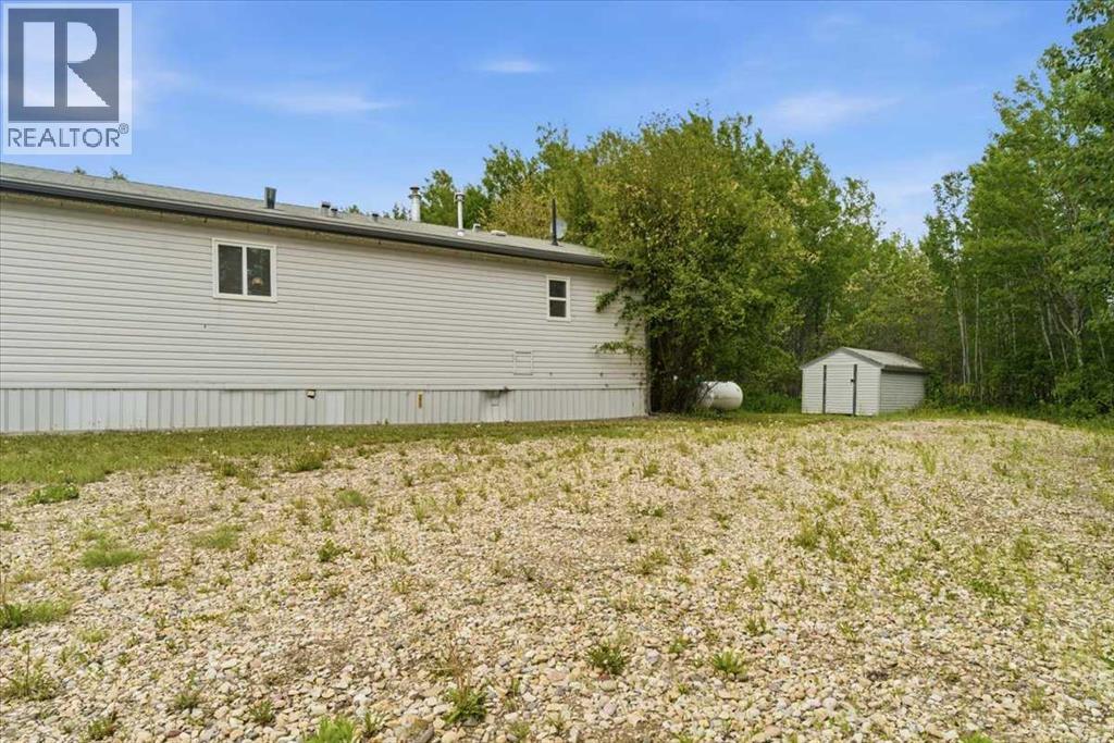 0 722 Property Photo 32