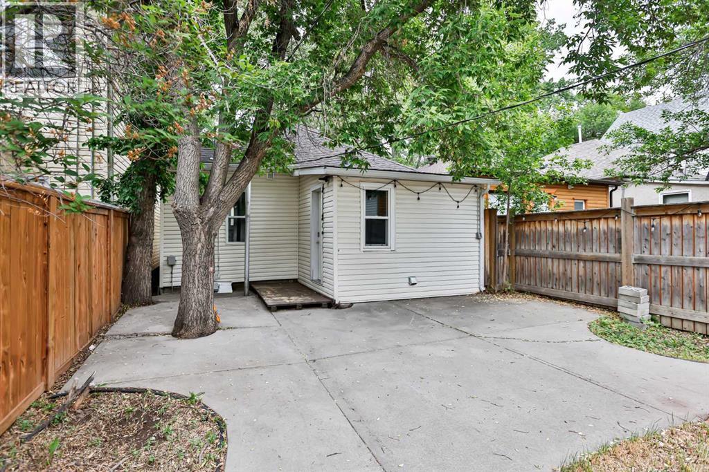 912 8 Street S Property Photo 13