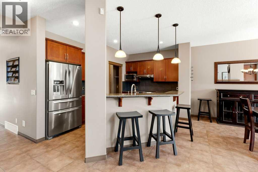23 Aspen Stone Crescent Sw Property Photo 9