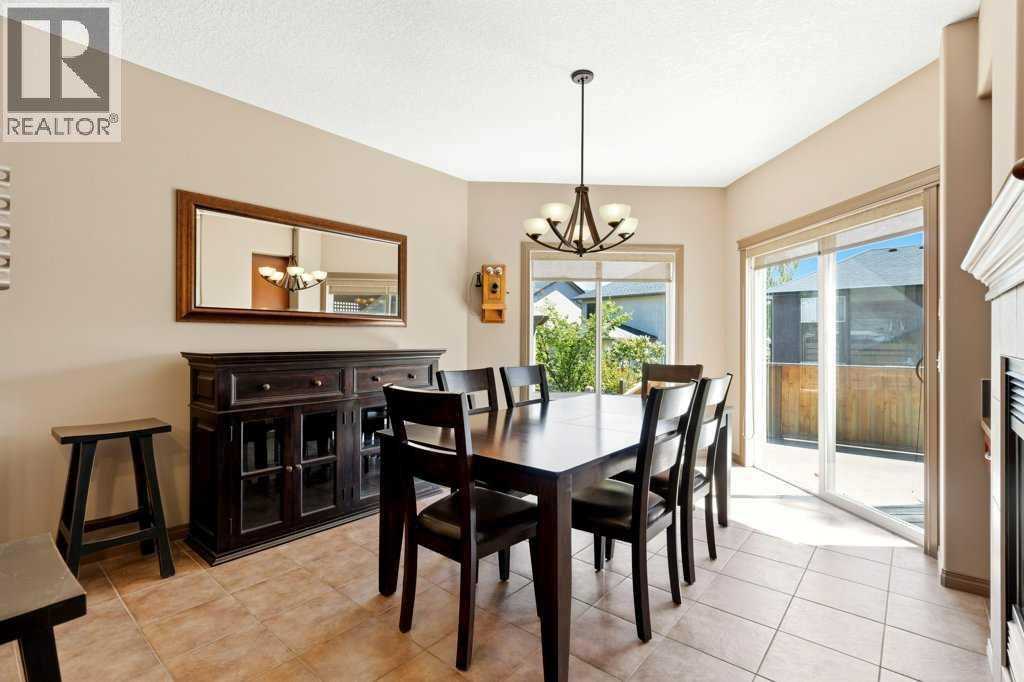 23 Aspen Stone Crescent Sw Property Photo 11