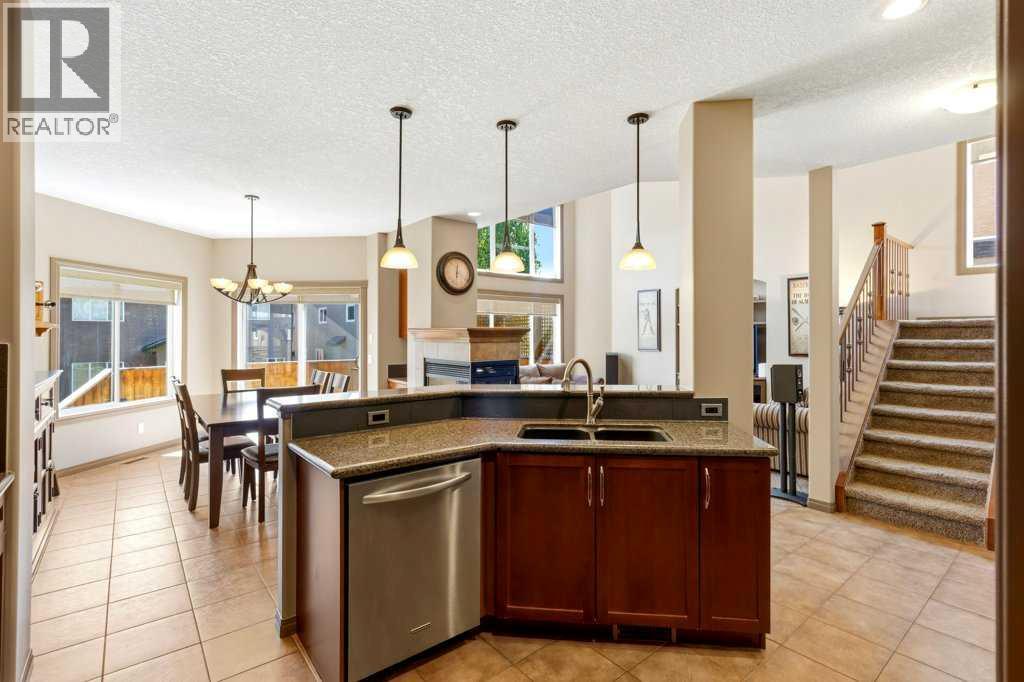 23 Aspen Stone Crescent Sw Property Photo 16
