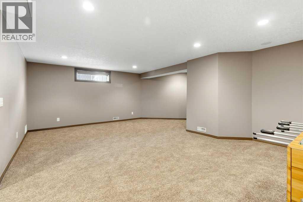 23 Aspen Stone Crescent Sw Property Photo 33