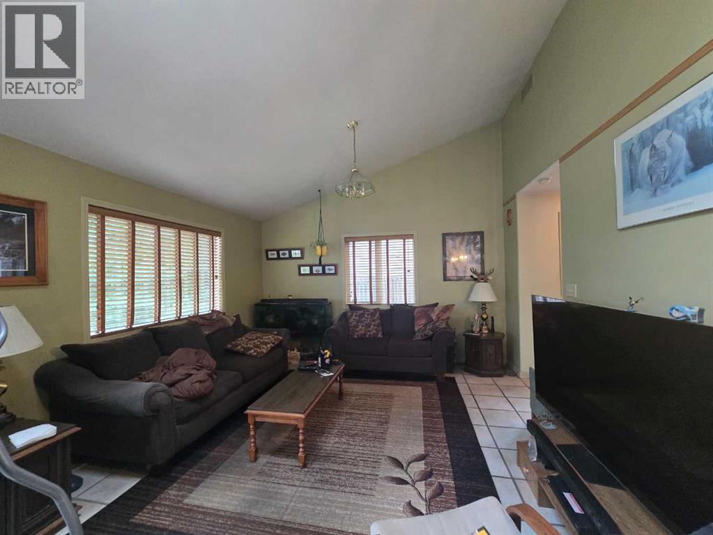5106 Center Avenue Property Photo 2